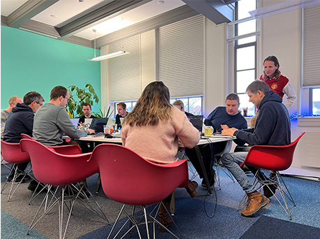 Een sfeerfoto van het team bij een typescript cursus